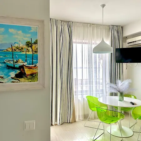 Blue Marine Summerland Apartament