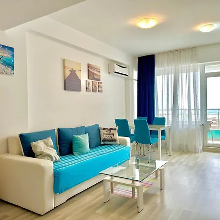 Blue Marine Summerland Apartament *